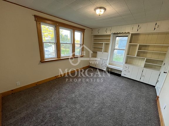 5th image of 902 Vine St