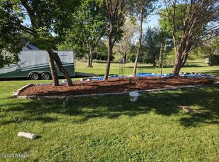 1202 Summit St, Gary, SD 57237