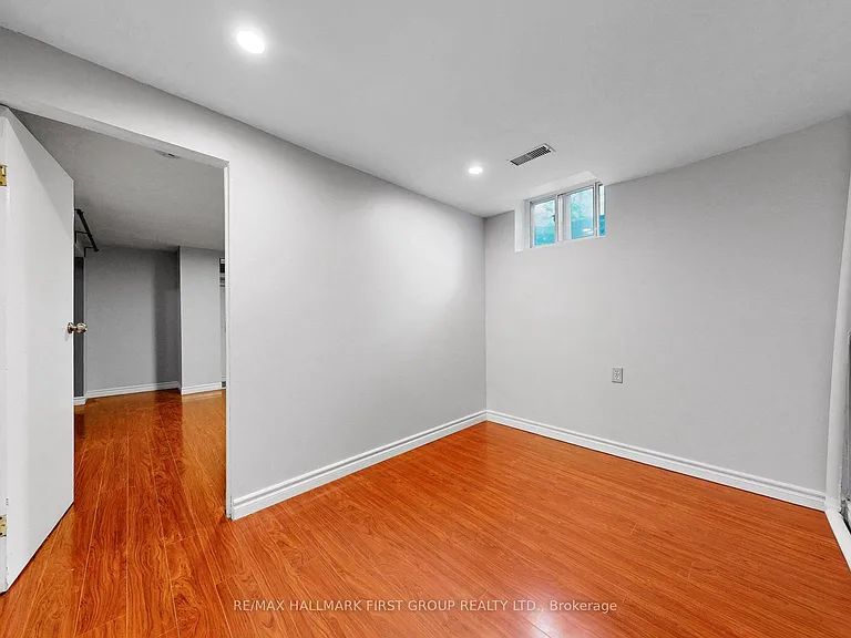 33 Robbinstone Dr #BASEMENT — Photo 14