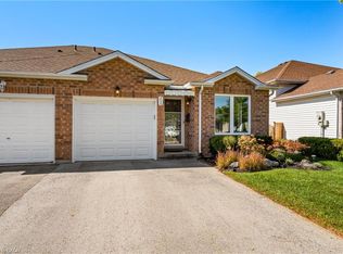 208 Autumn Cres, Welland, ON L3C 7K2