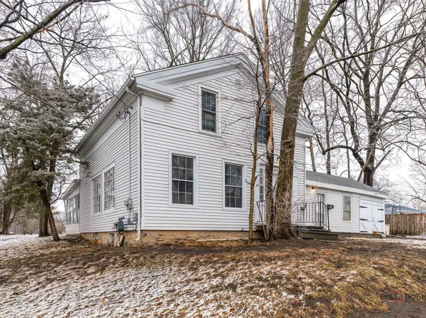 411 W Mechanic St, Rockton, IL 61072