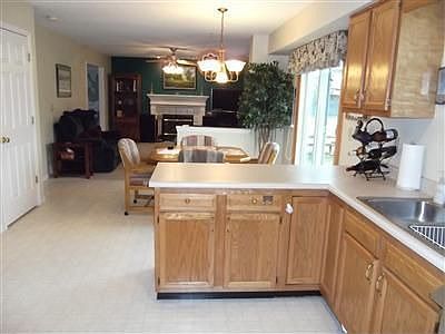 4th image of 6141 Summerville Ln