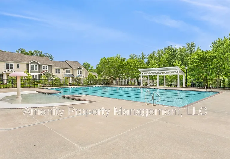 5434 Center St #1 — Photo 26