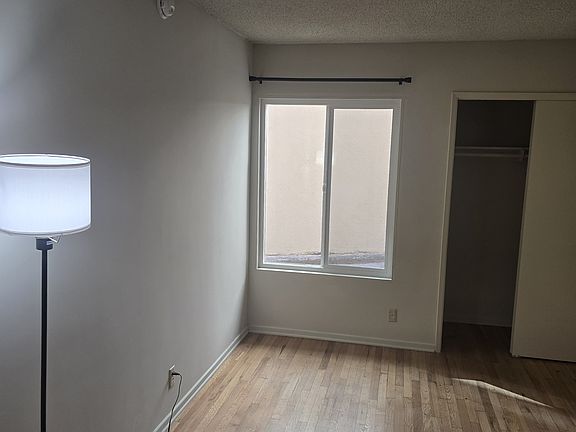 5th image of 1424 Colby Ave #3