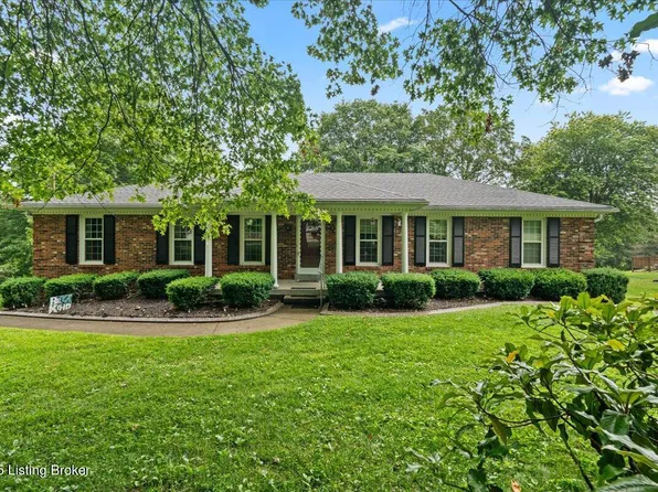 3713 Echo Valley Cir, La Grange, KY 40031