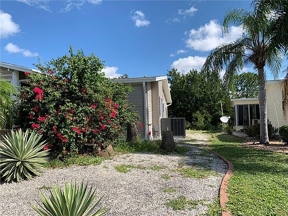 3rd image of 3612 Hayes Bayou Dr