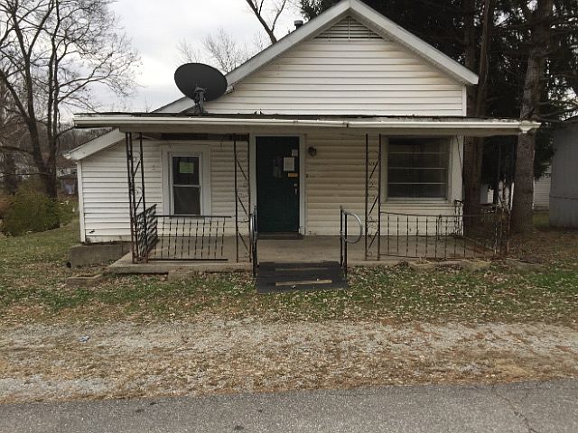 1st image of 1040 W Vine St