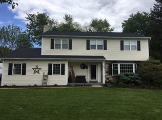 1039 Walnut Ln, Lansdale, PA 19446