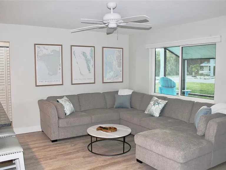 2744 Sanderling Ct — Photo 25