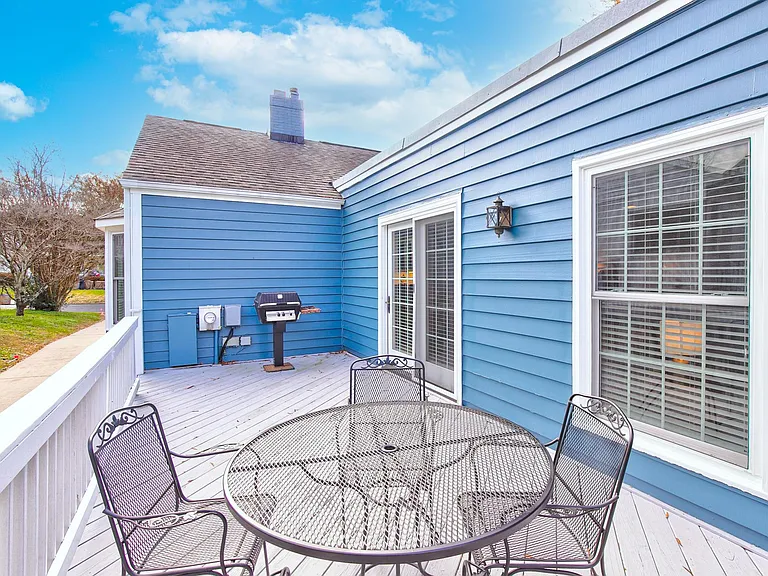626 Myers Ln — Photo 23