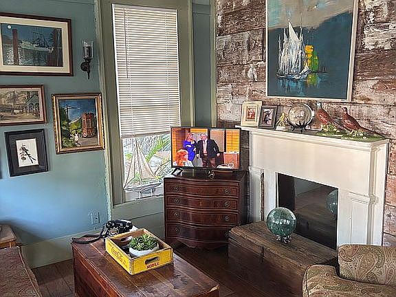 9th image of 454 Chatham St