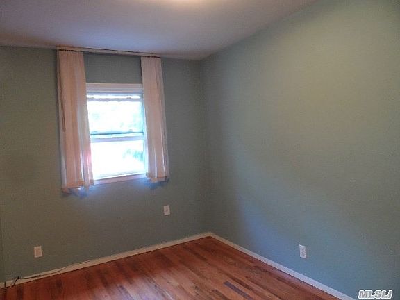 5th image of 5248 Little Neck Pkwy