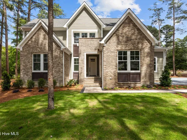 62 McMichael Drive, Pinehurst, NC 28374