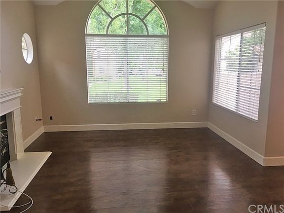 3rd image of 23 Nightingale Dr