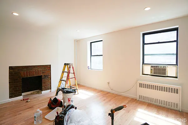 Rented by City Connections Realty | media 17