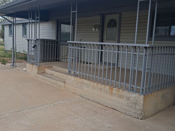 2nd image of 2517 Newell Rd