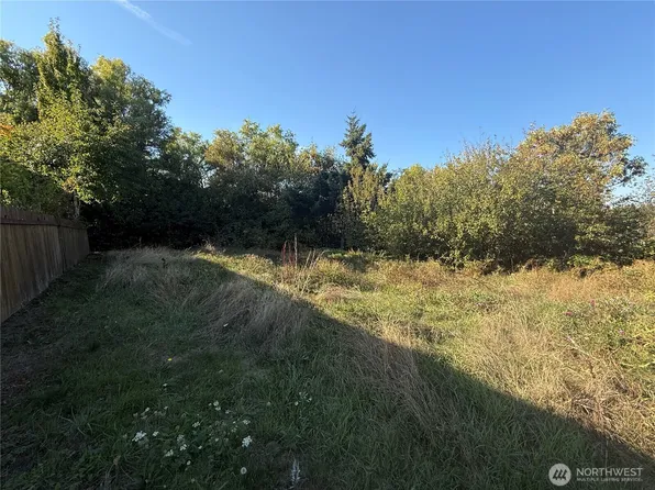 2928 S Bradford Street, Seattle, WA 98108