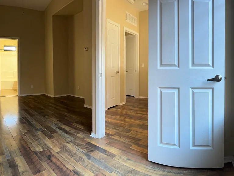 22125 N 29th Ave #123 — Photo 11