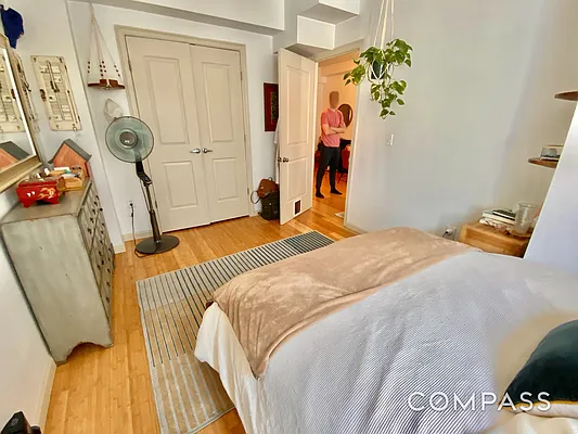 Rented by Compass | media 13