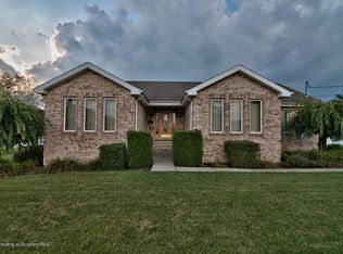 433 Hillside St, Vandling, PA 18421