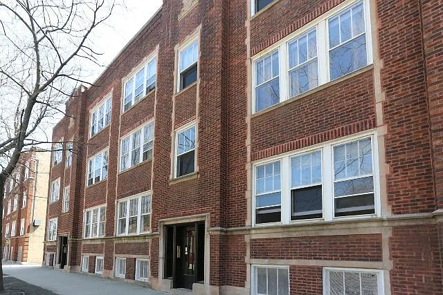 1923 W Winnemac Ave #2