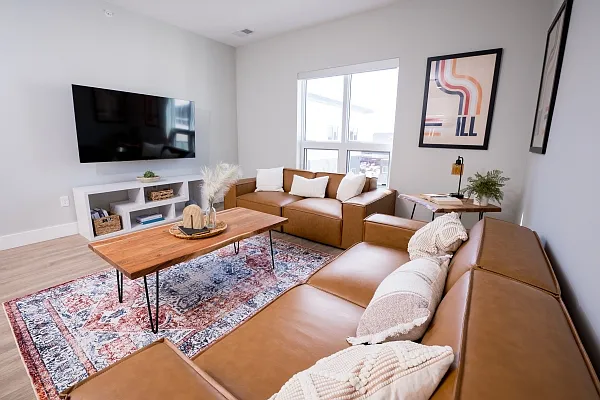 60 E Green St #303 — Photo 11