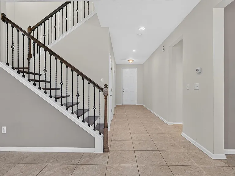263 Gilmore Ln — Photo 5