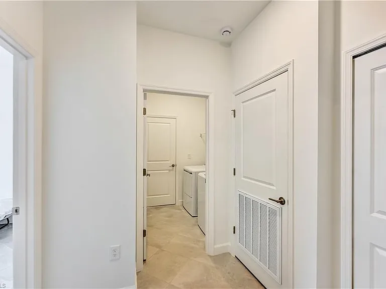 20545 Hazelnut Ct S — Photo 15