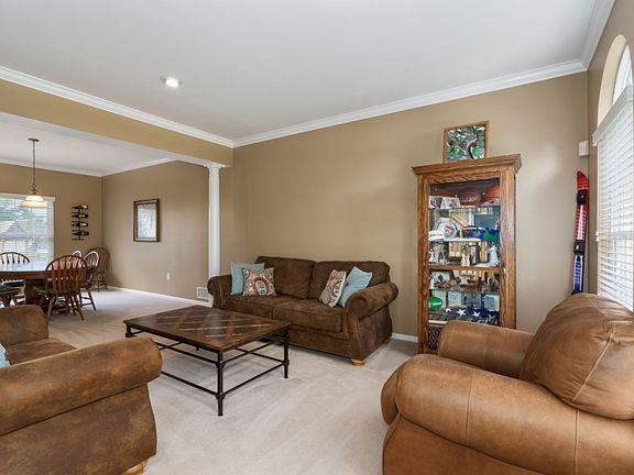 3rd image of 519 Dori Pl