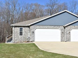 1398 Spring Village Dr, Mansfield, OH 44906