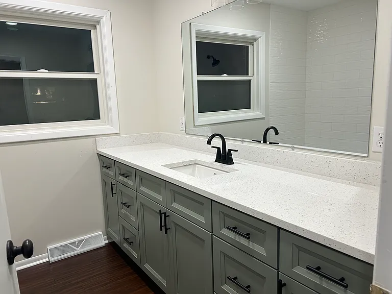 4044 S Broadway Ave — Photo 25