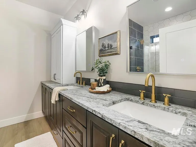 547 Canyon Falls Dr — Photo 21