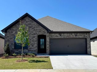 138 Fletcher Ridge Dr, Little Rock, AR 72223