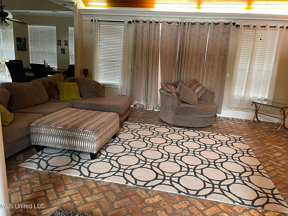 2456 Sunkist Country Club Rd, Biloxi, MS 39532 Zillow