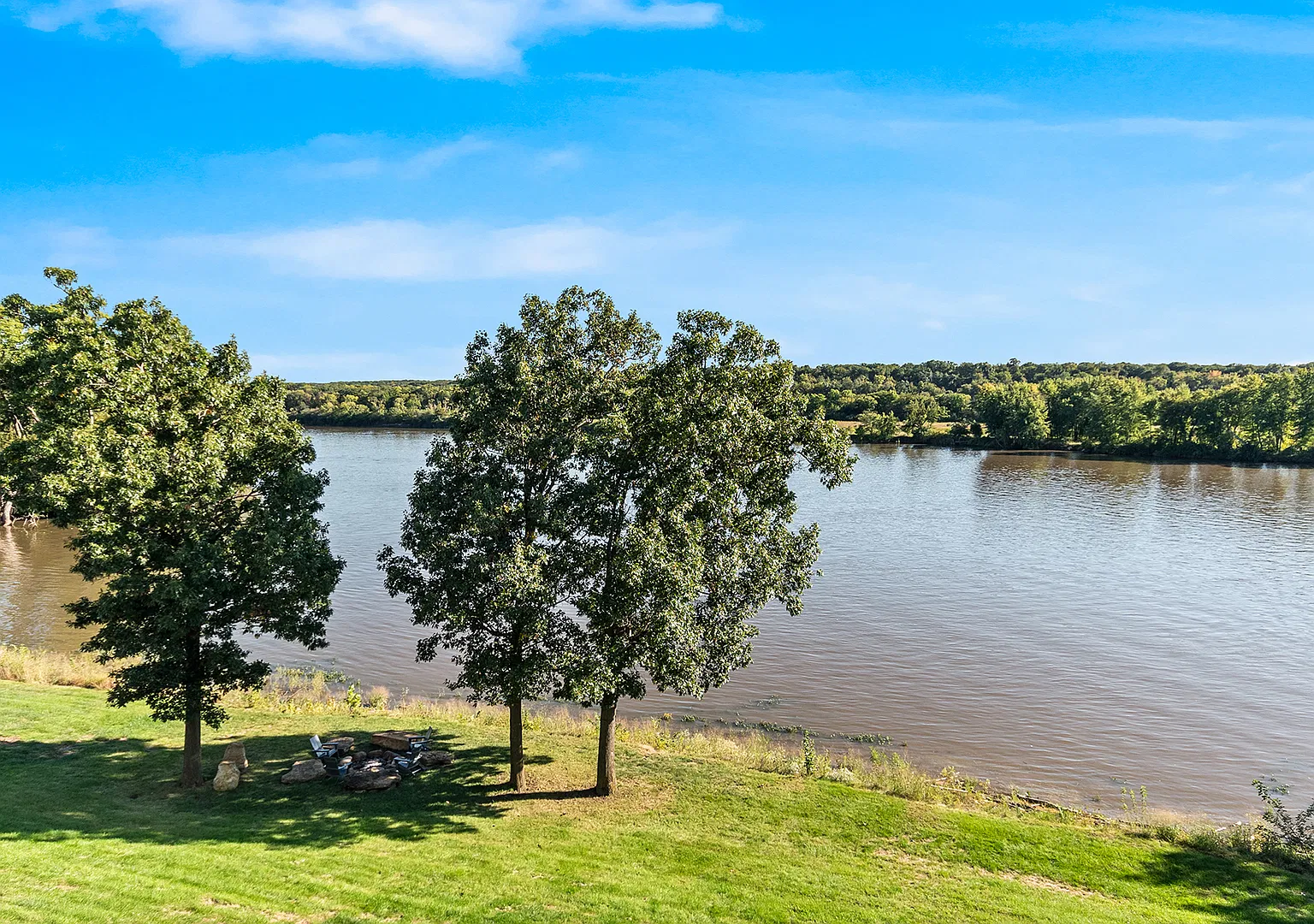 2 bed, 4.0 bath, 1589 sqft, $3,800 — Photo 4