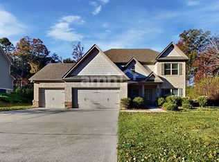 1129 Victoria Walk Ln, Dacula, GA 30019