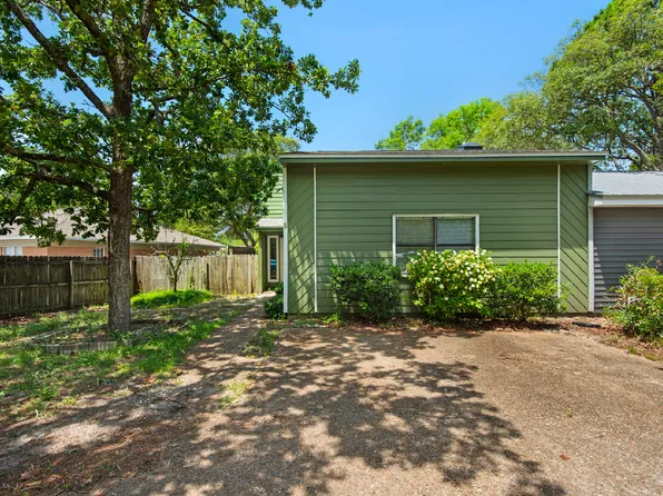 62 4th Ave Unit 5, Shalimar, FL 32579