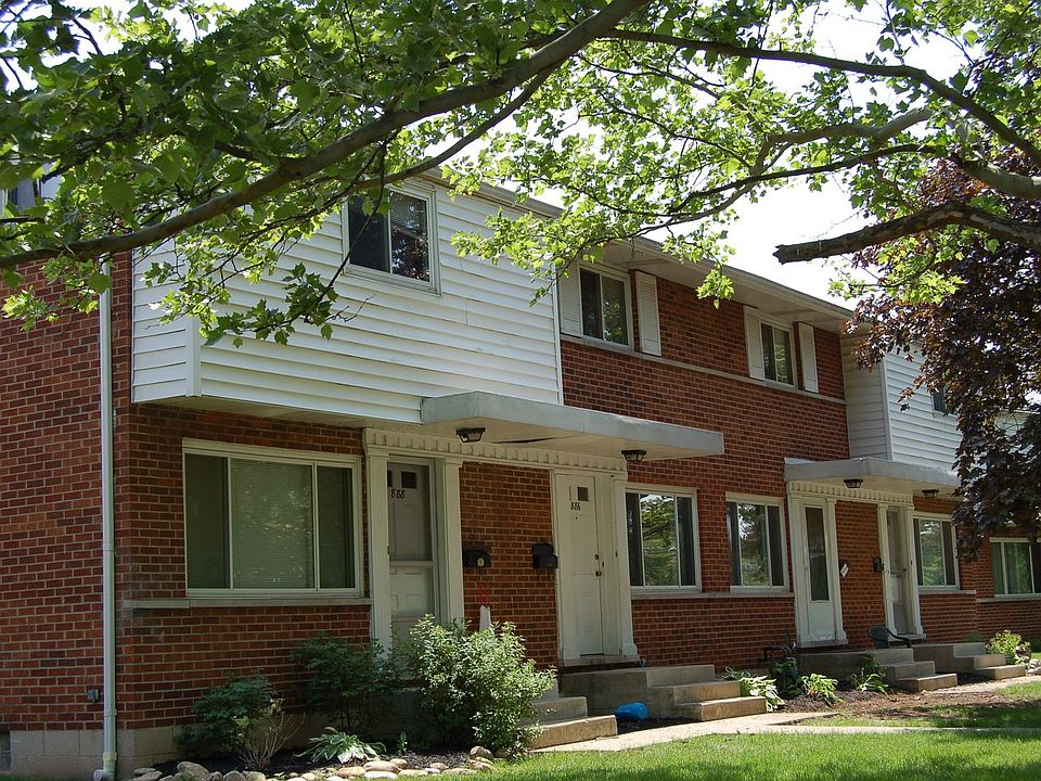 1st image of 882-888 Woodhill Ct #886