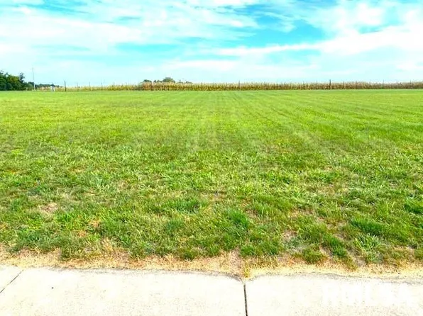 Autumn Ridge Ct, Sherman, IL 62684