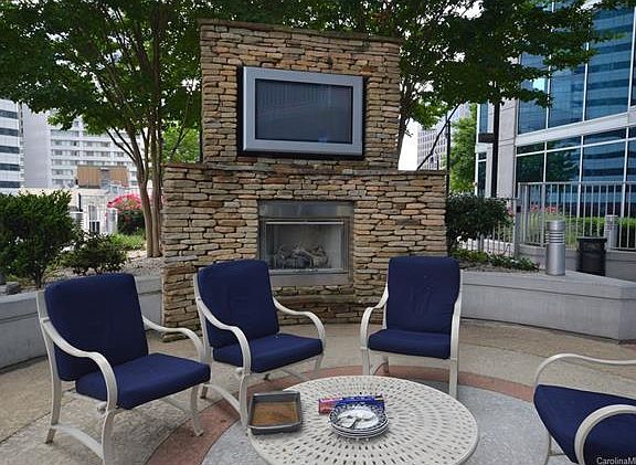 Outdoor roof top sitting area