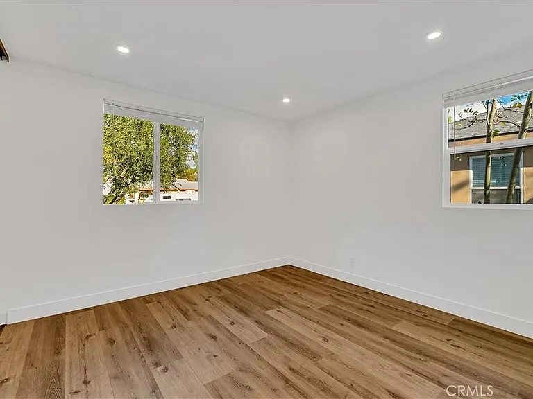 22134 Gilmore St — Photo 10