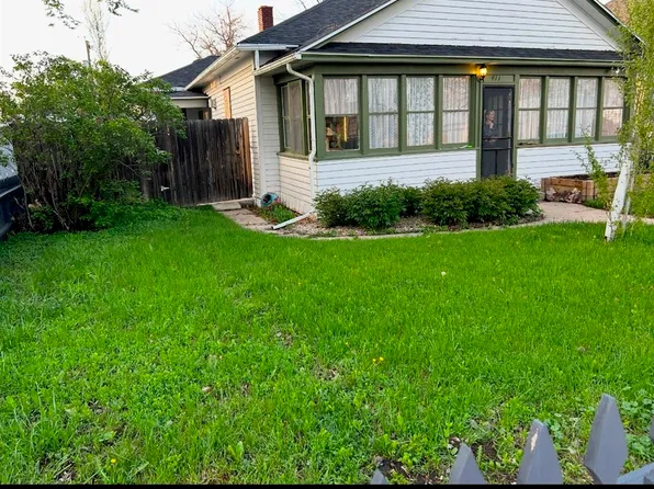 911 Harding St, Belle Fourche, SD 57717