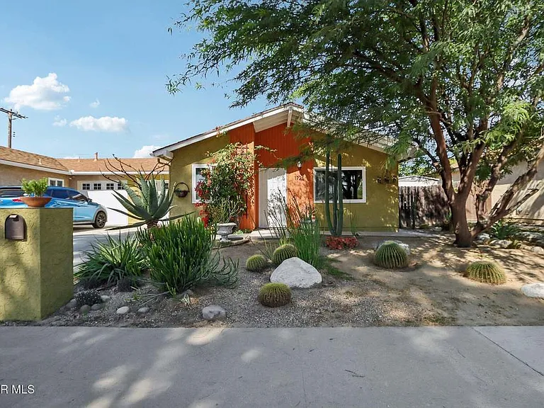 1725 Sequoia Ave — Photo 3