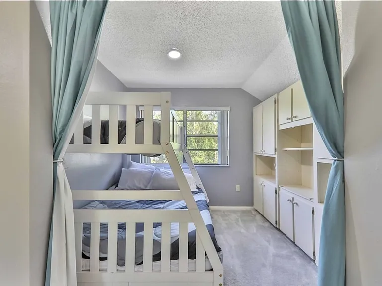 1371 Talbott Cir — Photo 18