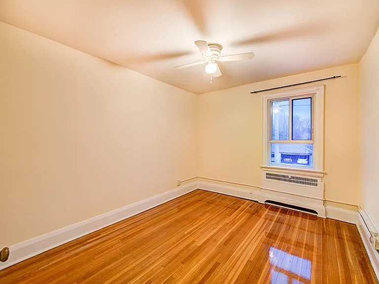 938 Avenue Rd #3 — Photo 30