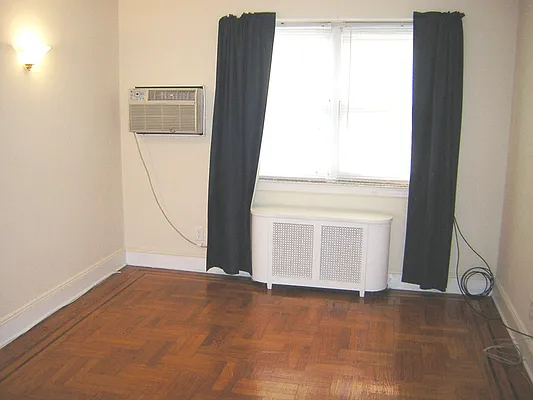 Rented by AWC Real Estate | media 10