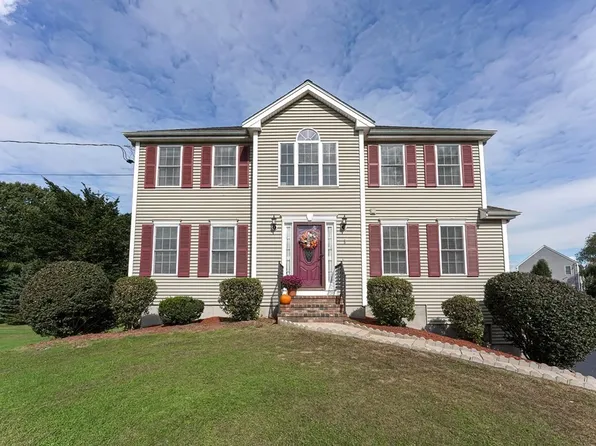 8 Britton St, Raynham, MA 02767