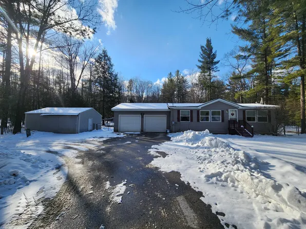 12230 Hall Rd, Atlanta, MI 49709