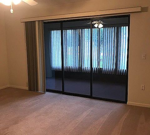 5th image of 325 Genesis Pointe Dr