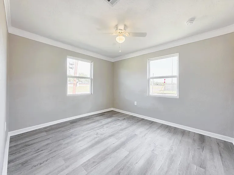 1461 Irish Hill Dr — Photo 10